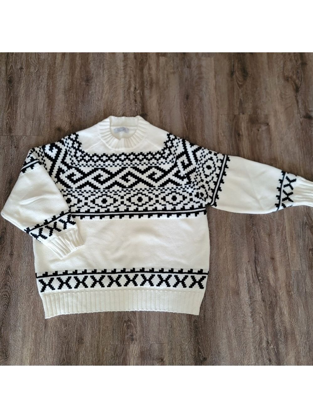 Brunette The Label Sweater #3051